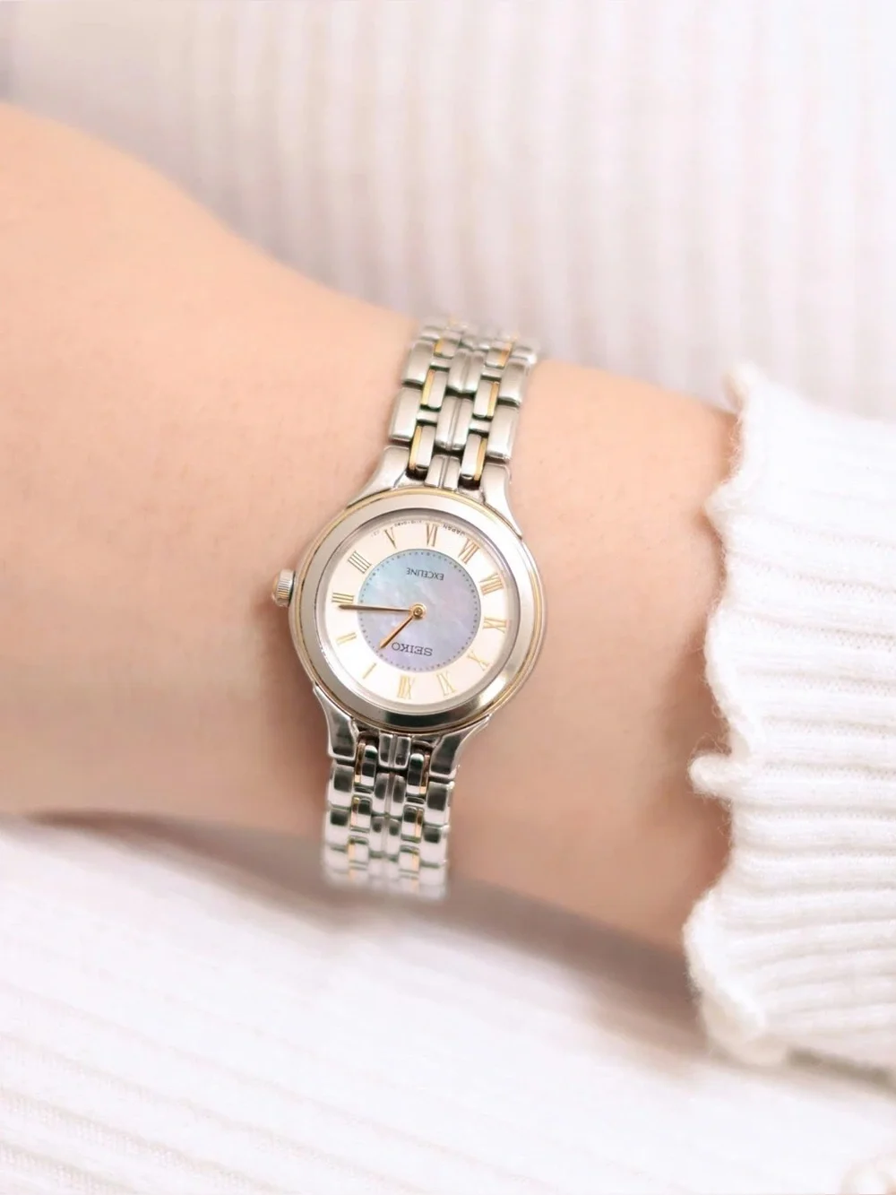 Y2K 2005 Seiko Exceline V110-0AA0 Women’s Watch